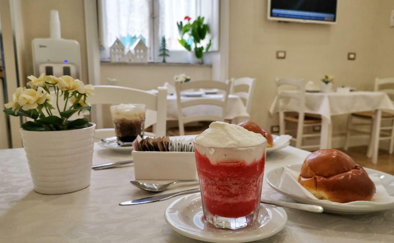 Opera Relais Bed & Breakfast Messina Bagian luar foto